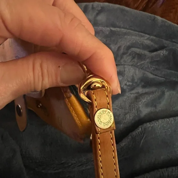 Dooney & Bourke Orange DB Monogram Wristlet, removable strap, good/excellent - Picture 4 of 8